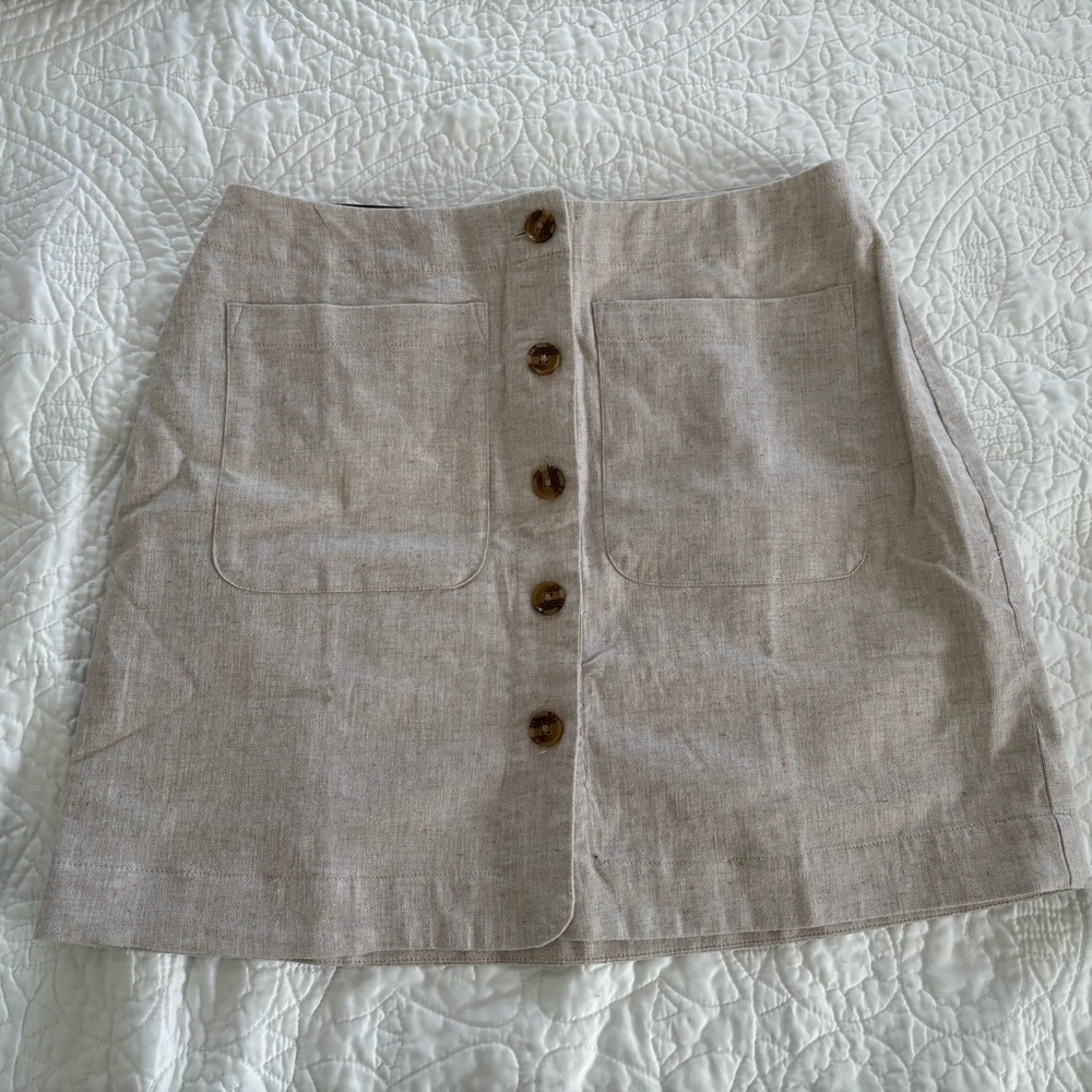 Banana Republic Light Tan Button-Front A-Line Skirt